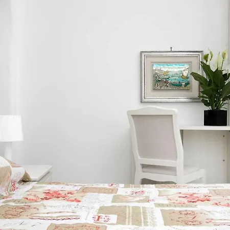 Romano, 4* Anacapri (Isola di Capri)