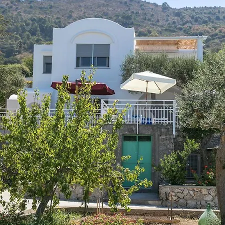 B&B Romano, 아나카프리