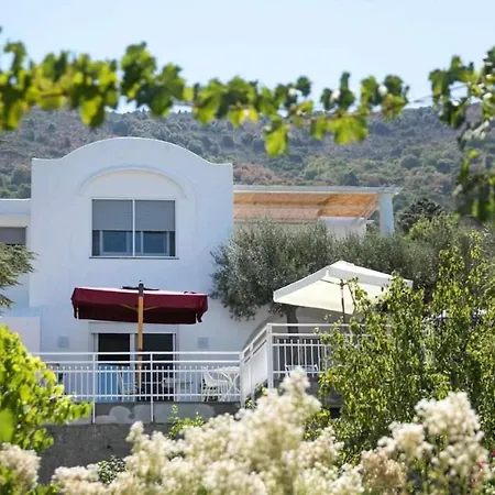 Romano, 4* 아나카프리