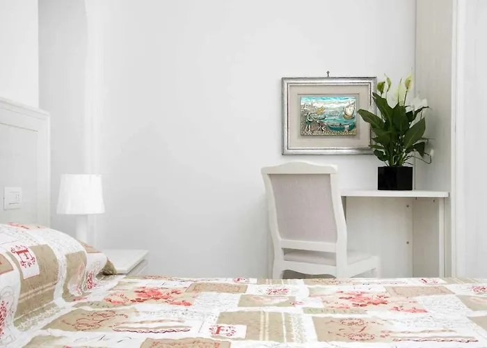 Romano, 4* Anacapri (Isola di Capri)